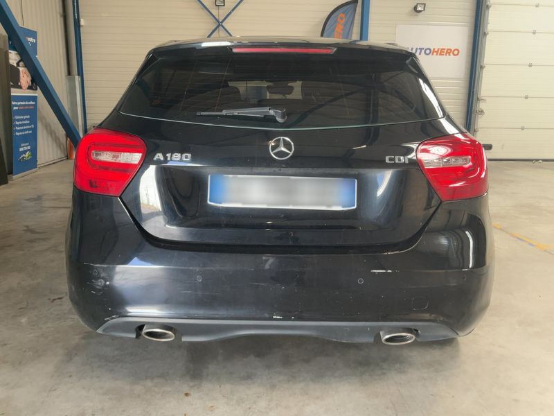 Mercedes-Benz A-Klasse A 180 CDI BlueEfficiency Urban — zdjęcie 5
