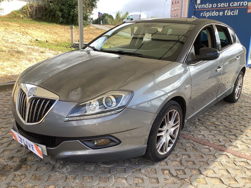 Lancia Delta 1.6 Diesel Argento