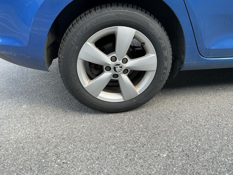 Skoda Rapid Spaceback 1.2 TSI Ambition 2014 – снимка 9