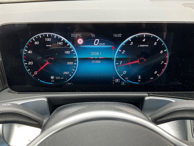 Mercedes-Benz GLB-Klasse GLB 200 Progressive — zdjęcie 13