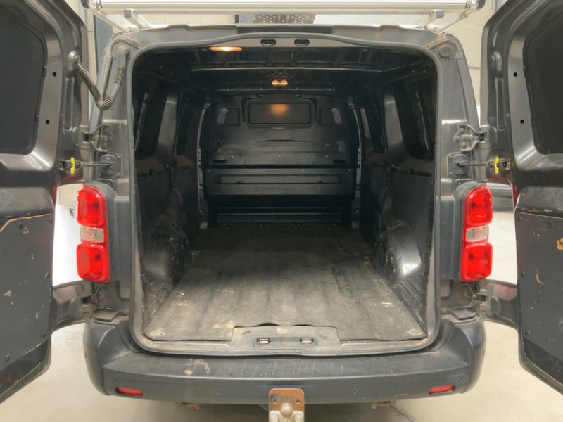 Citroen Jumpy 2.0 Blue-HDi Club XL — zdjęcie 10