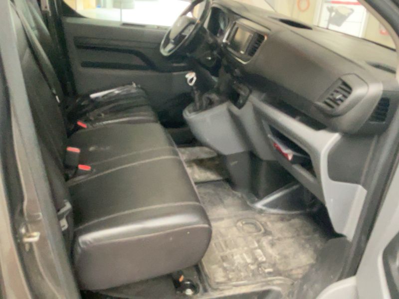 Citroen Jumpy 2.0 Blue-HDi Club XL — zdjęcie 11