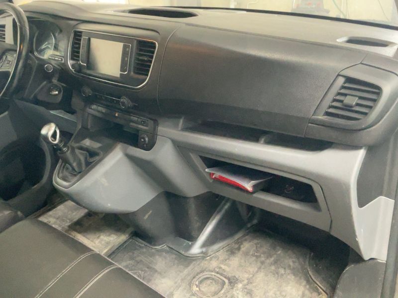 Citroen Jumpy 2.0 Blue-HDi Club XL — zdjęcie 12