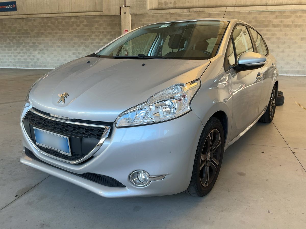 Peugeot 208 2015