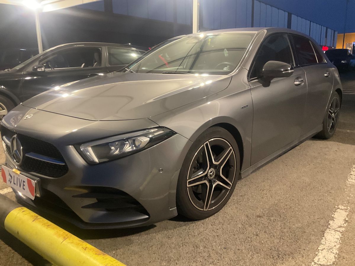 Mercedes-Benz A-Klasse A 180 d AMG Line