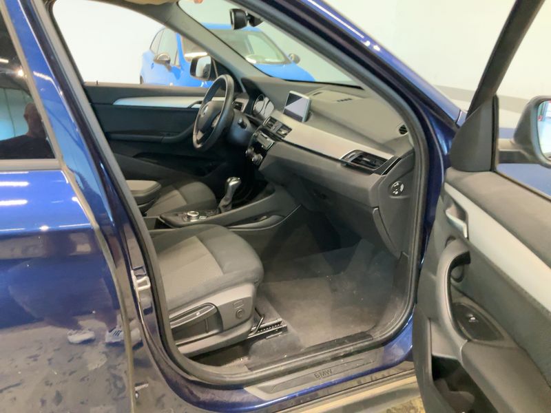 BMW X1 xDrive 25e Advantage — zdjęcie 11