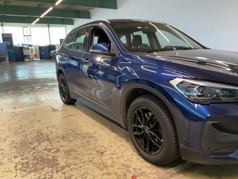 BMW X1 xDrive 25e Advantage — zdjęcie 8
