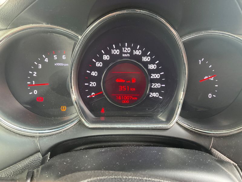 Kia cee'd 1.6 CRDi Drive — zdjęcie 13