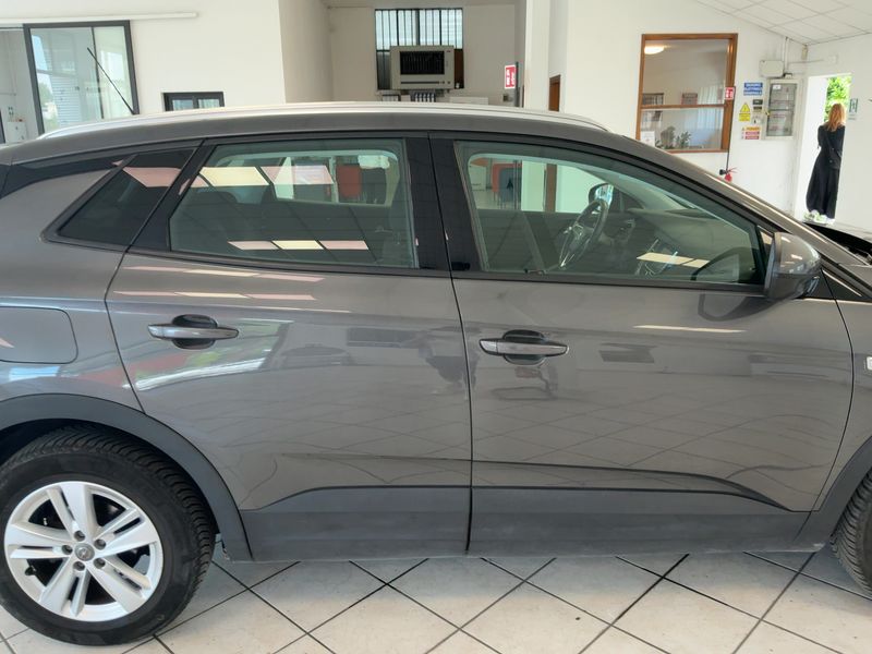 Opel Grandland X 1.5 CDTI Advance — zdjęcie 7