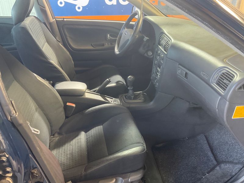 Volvo S40 1.6 — zdjęcie 3