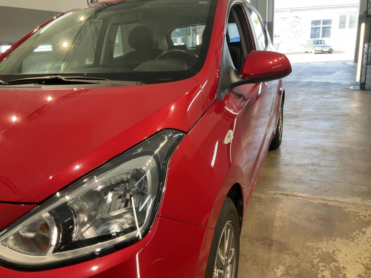 Hyundai i10 1.0 FIFA World Cup Edition