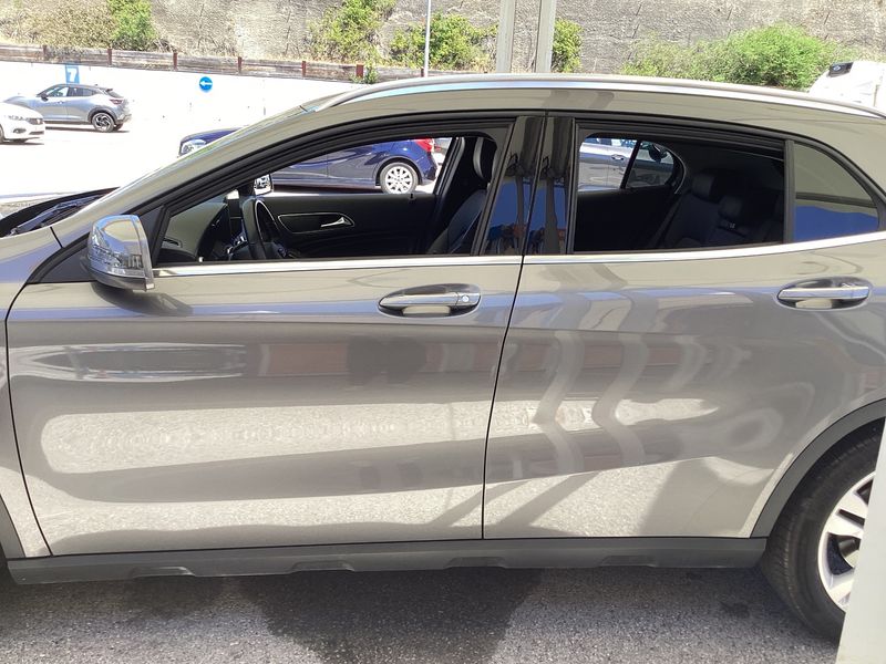 Mercedes-Benz GLA-Klasse GLA 180 d Urban — zdjęcie 4
