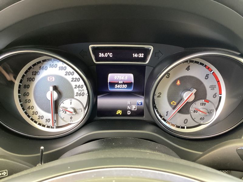 Mercedes-Benz GLA-Klasse GLA 180 d Urban — zdjęcie 13