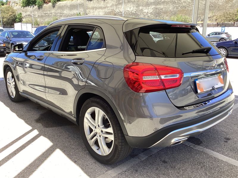 Mercedes-Benz GLA-Klasse GLA 180 d Urban — zdjęcie 3