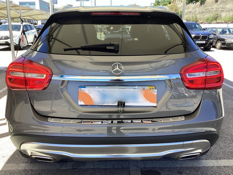 Mercedes-Benz GLA-Klasse GLA 180 d Urban — zdjęcie 5