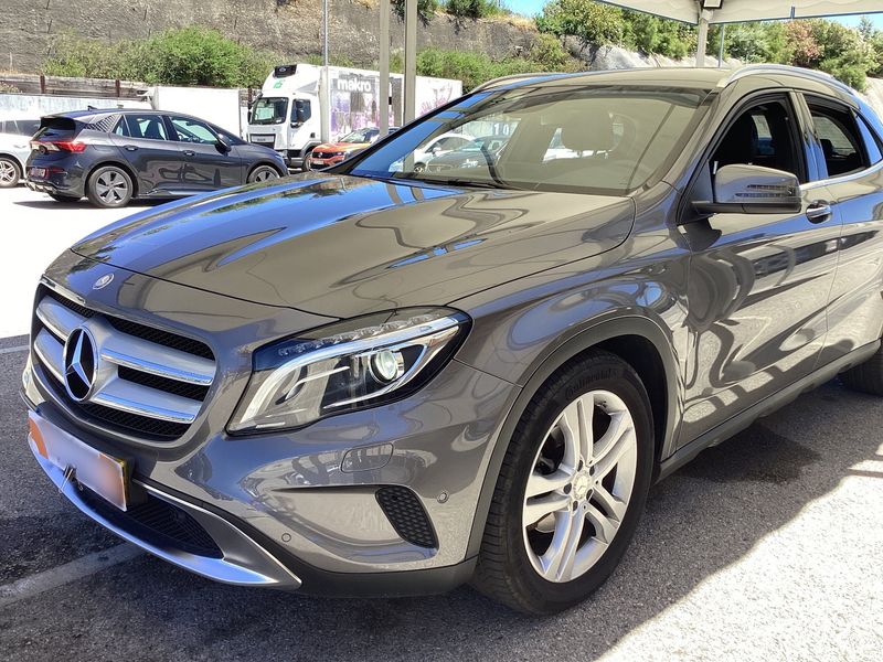 Mercedes-Benz GLA-Klasse GLA 180 d Urban — zdjęcie 2