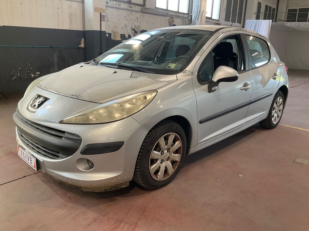 Peugeot 207 1.4 X Line