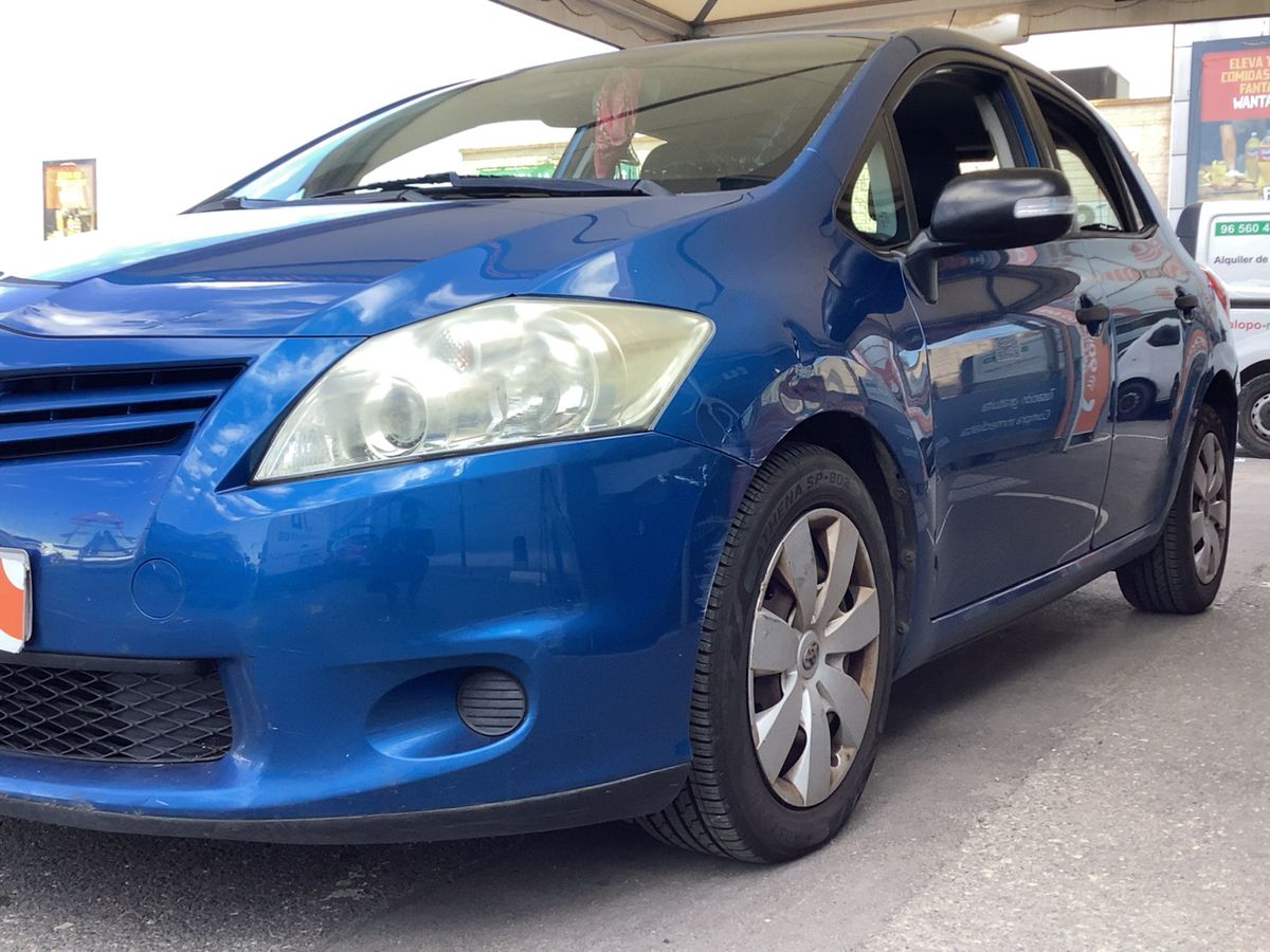 Toyota Auris 1.4 Turbodiesel Live