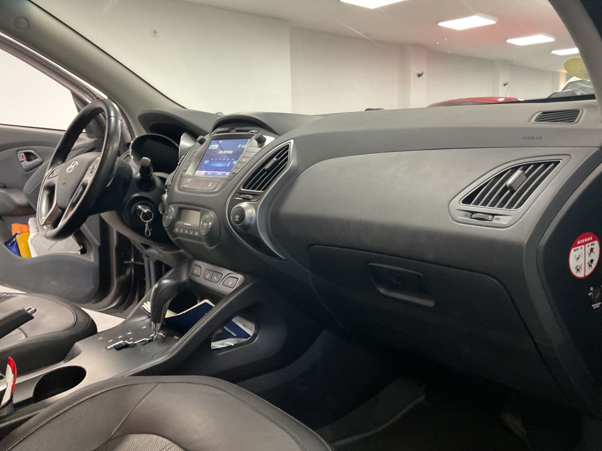 Hyundai ix35 2016 — photo 28
