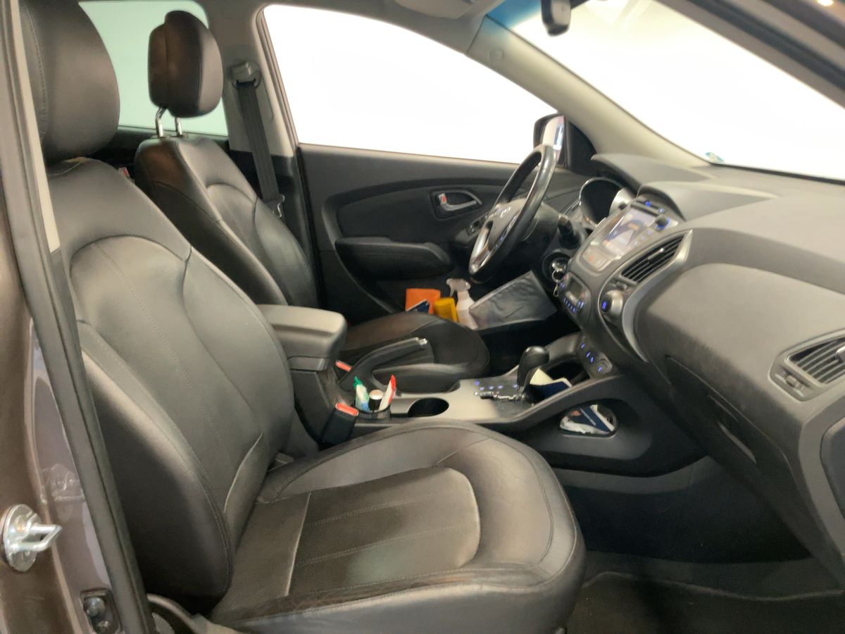 Hyundai ix35 2016 — photo 18