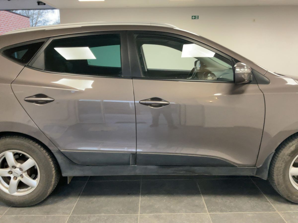 Hyundai ix35 2016 — photo 11