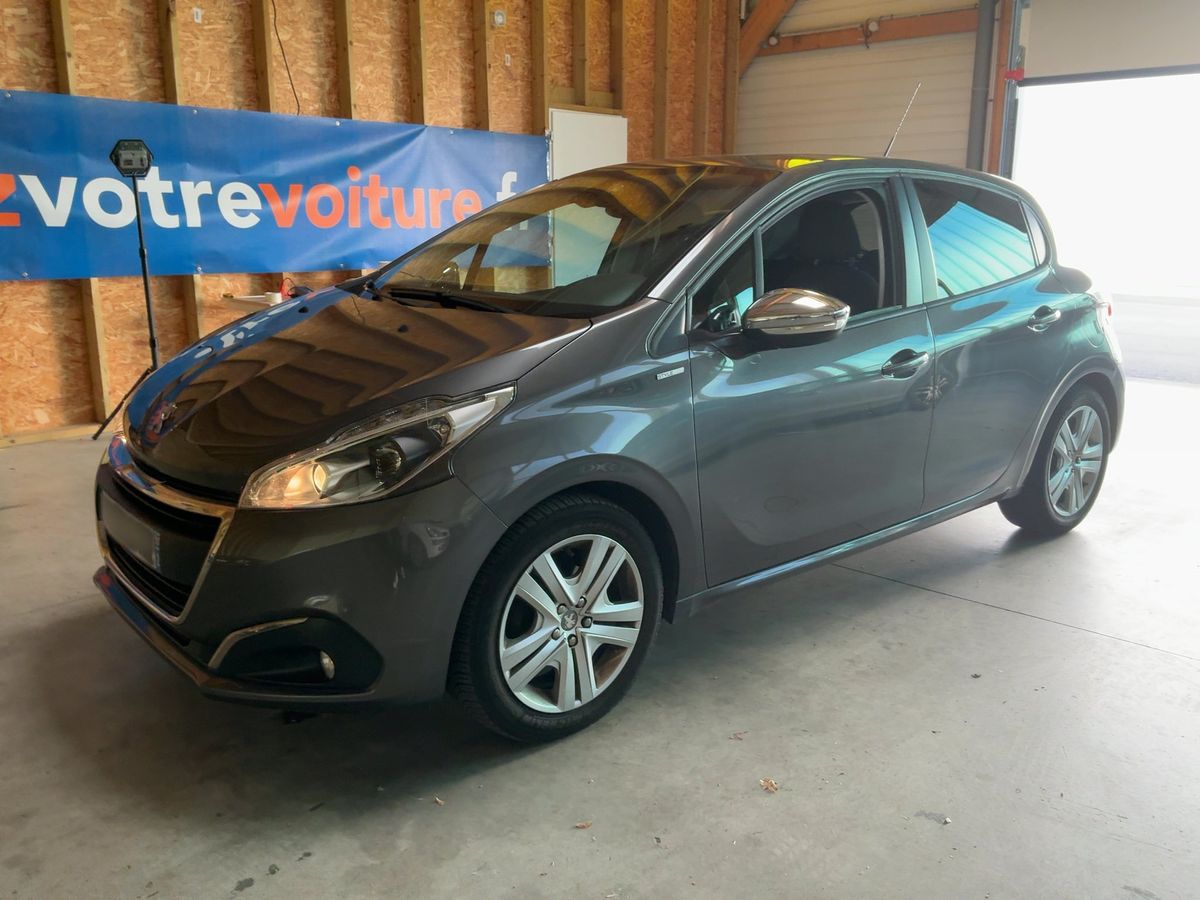 Peugeot 208 2018 — photo 1