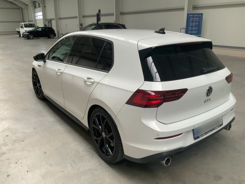 Volkswagen Golf VIII 2.0 TSI GTI — zdjęcie 3