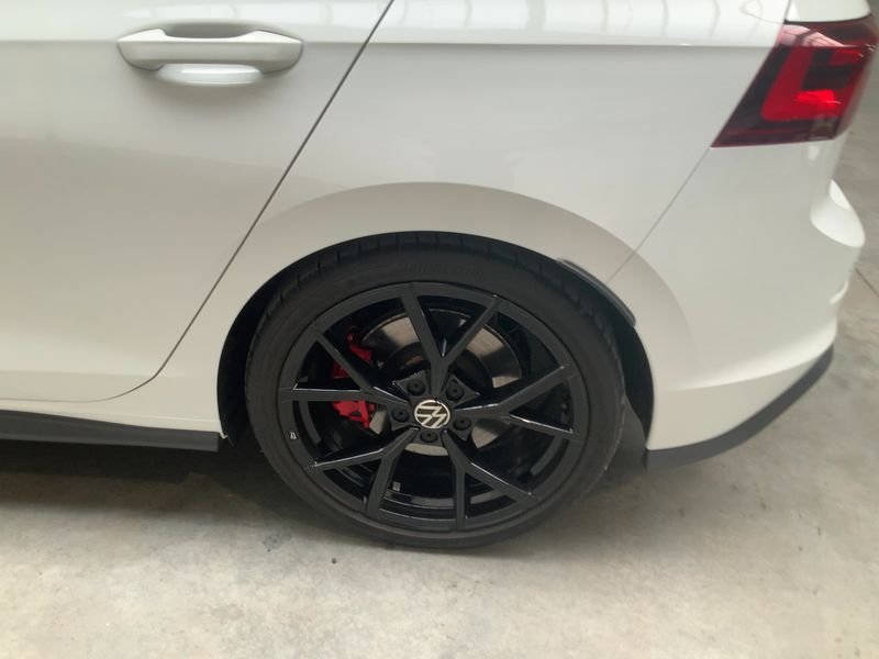 Volkswagen Golf VIII 2.0 TSI GTI 2023 – снимка 5