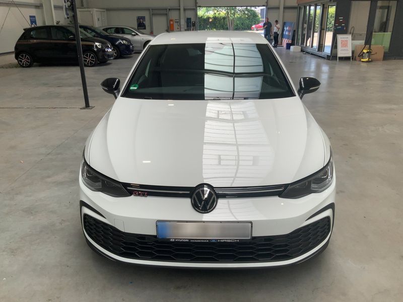 Volkswagen Golf VIII 2.0 TSI GTI — zdjęcie 9