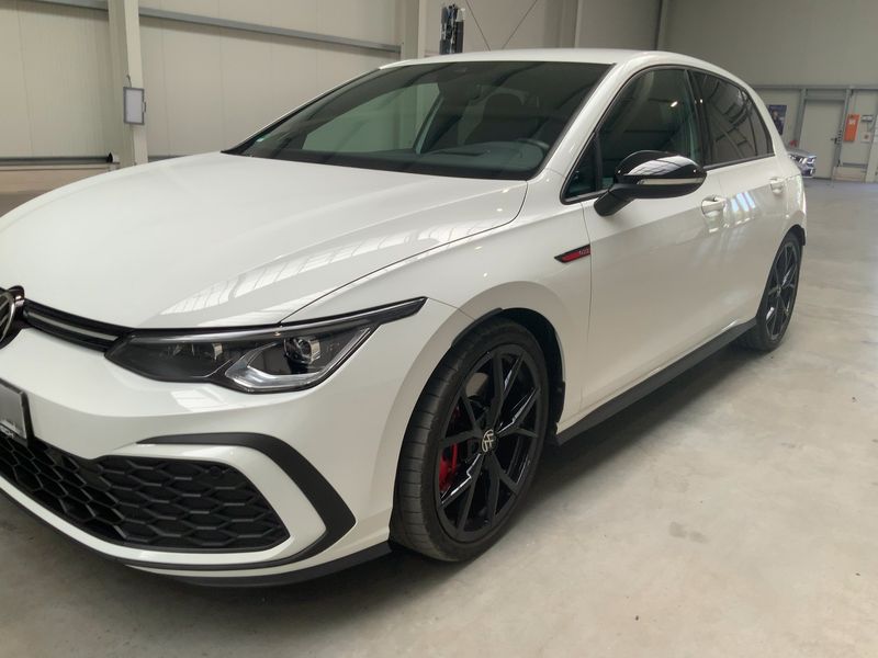 Volkswagen Golf VIII 2.0 TSI GTI — zdjęcie 2