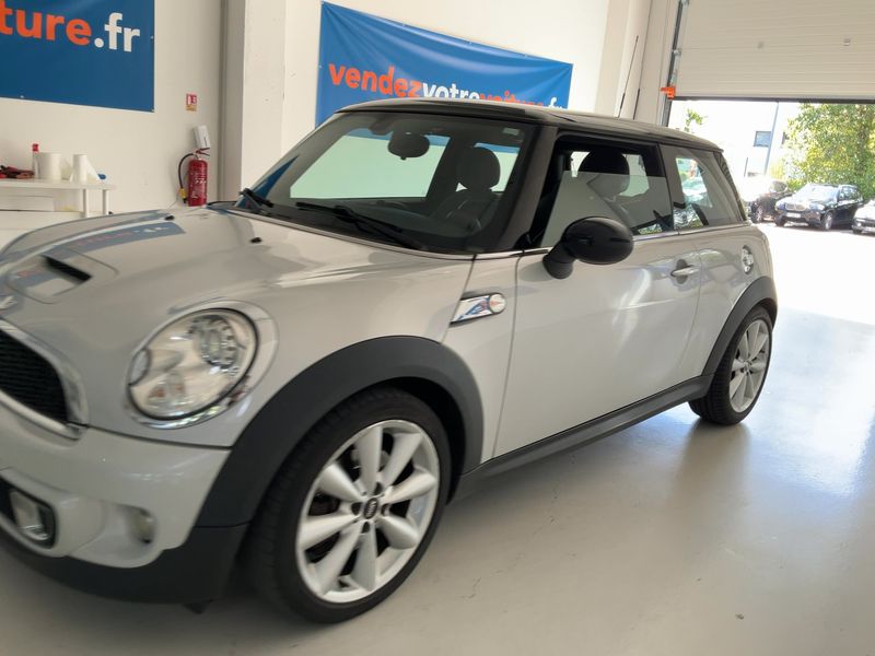 MINI Cooper S — zdjęcie 2