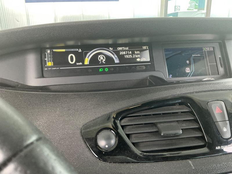 Renault Grand Scenic 1.5 dCi BOSE Edition 2012 – снимка 4