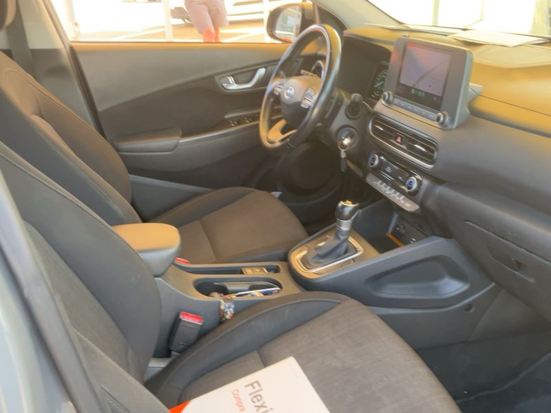 Hyundai Kona 1.6 Hybrid Maxx 2WD 2021 – снимка 16
