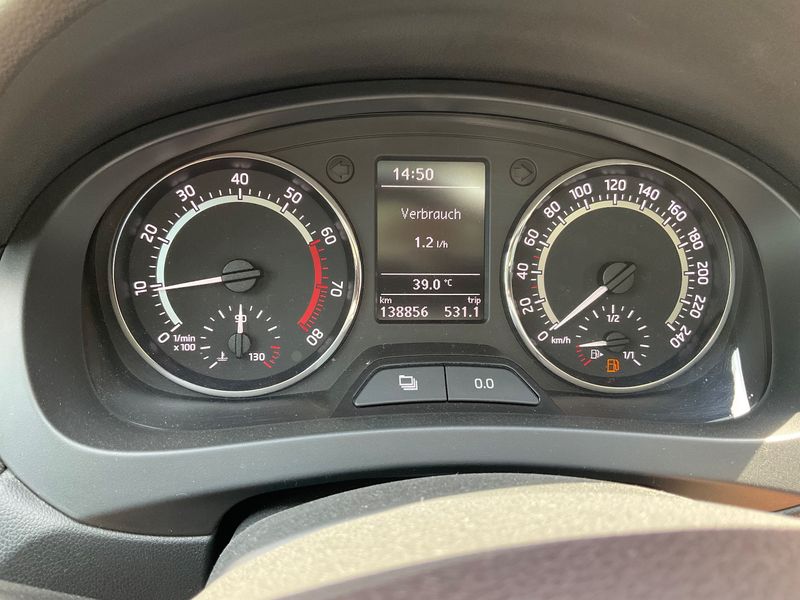 Skoda Rapid Spaceback 1.2 TSI Monte Carlo — zdjęcie 13