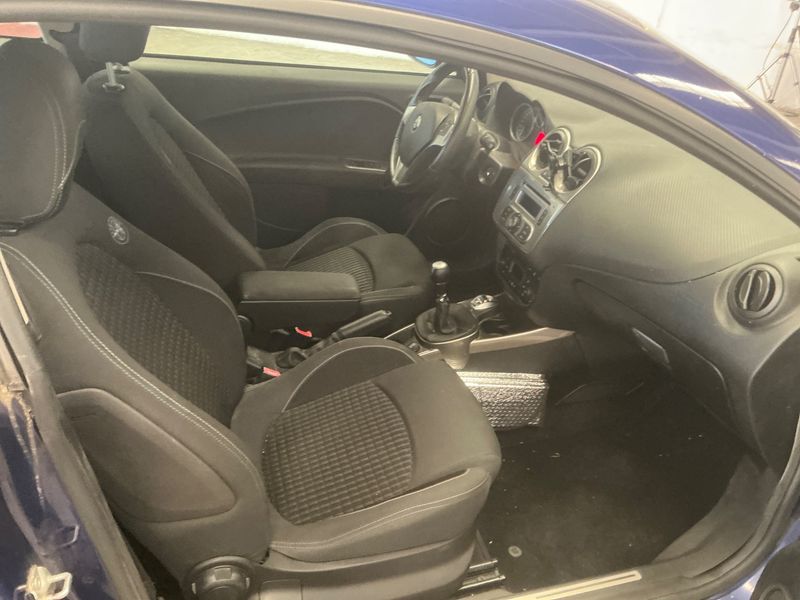 Alfa Romeo MiTo 1.4 Distinctive — zdjęcie 3
