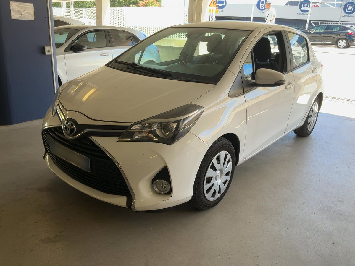 Toyota Yaris 2016