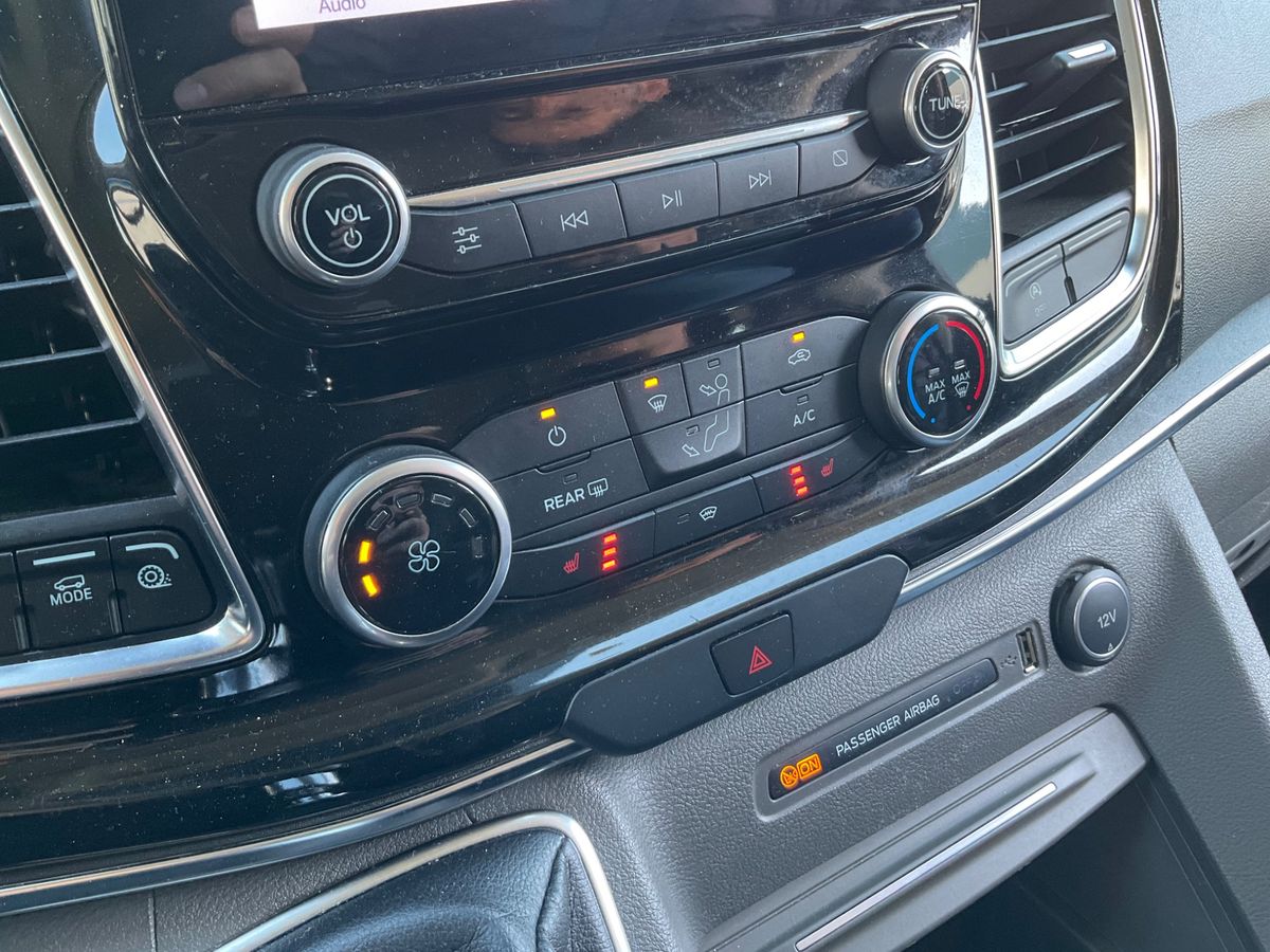 Ford Tourneo 2020 — photo 24