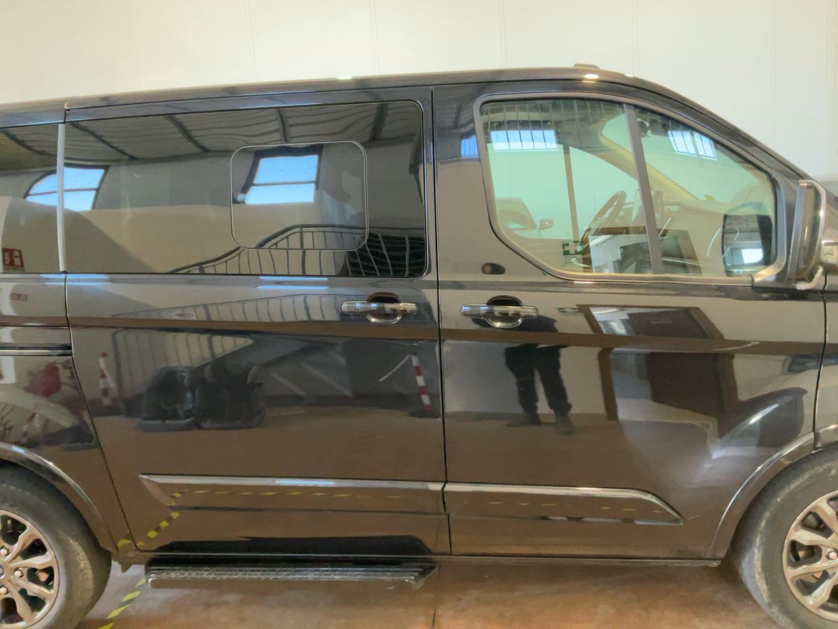 Ford Tourneo 2020 — photo 11
