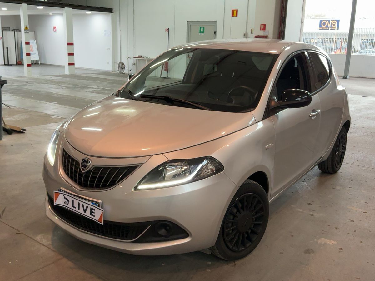 Lancia Ypsilon 2021