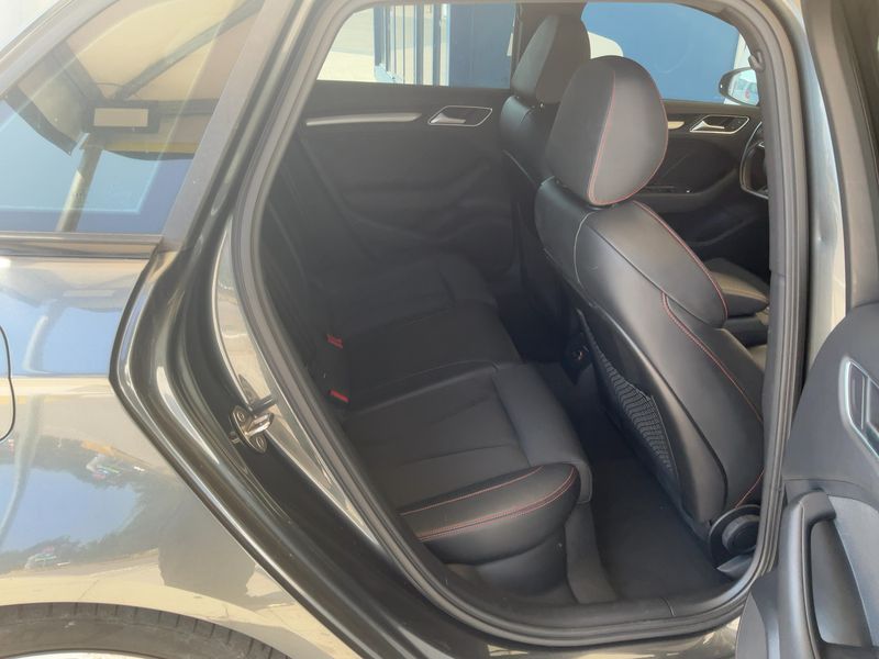 Audi S3 Sportback 2.0 TFSI quattro — zdjęcie 14
