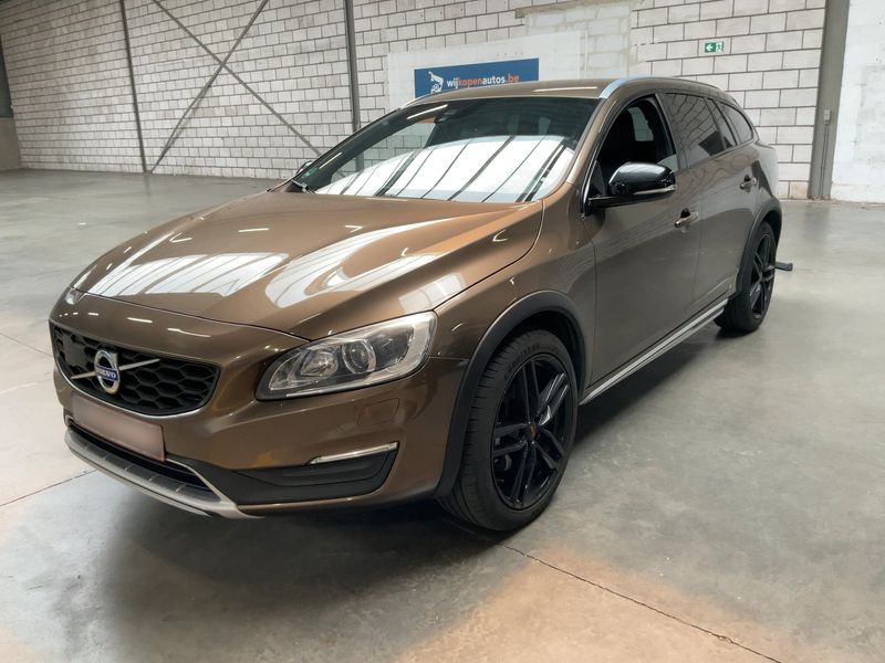 Volvo V60 Cross Country 2.0 D4 Summum