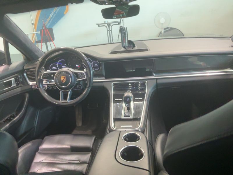 Porsche Panamera Sport Turismo Turbo — zdjęcie 12
