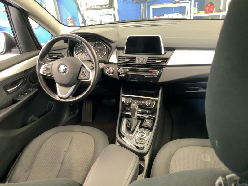BMW 2er 218d Gran Tourer Advantage 2018 – снимка 17
