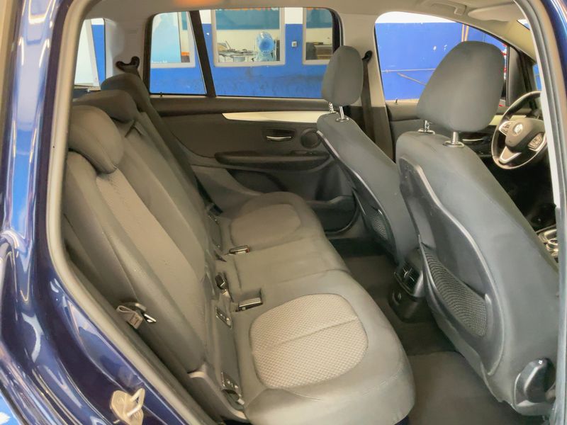 BMW 2er 218d Gran Tourer Advantage 2018 – снимка 19