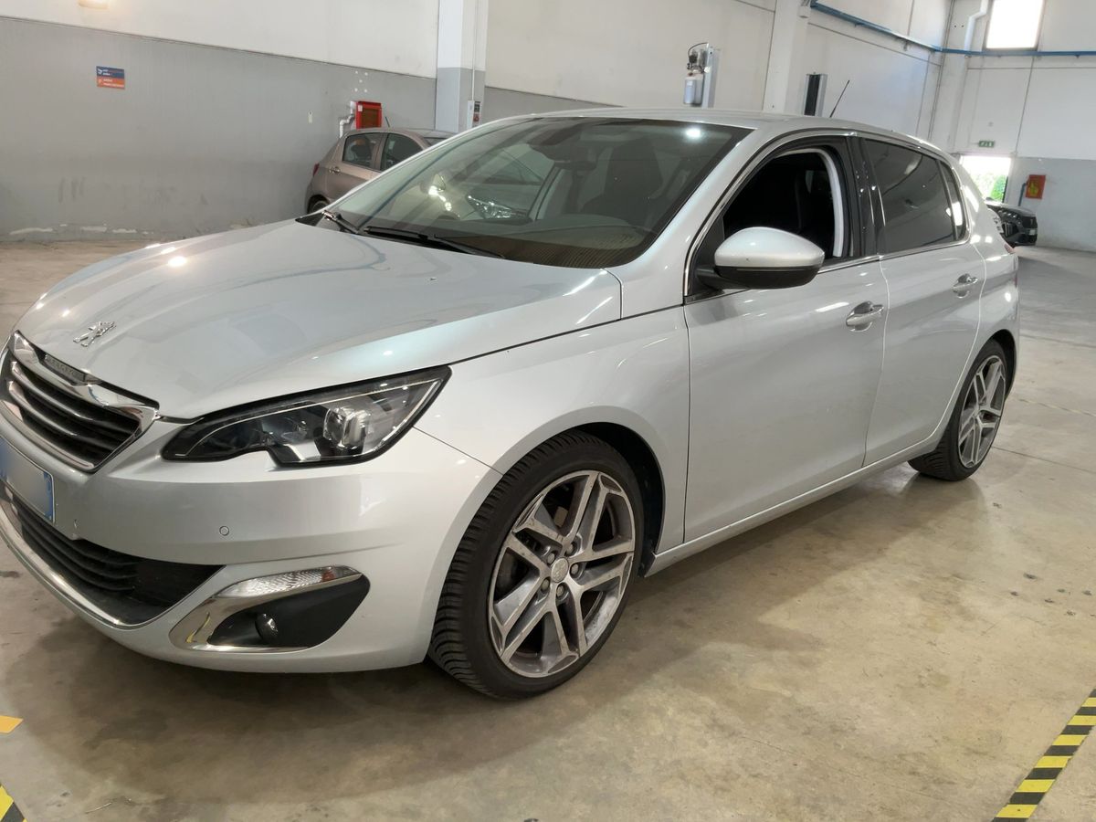Peugeot 308 2015