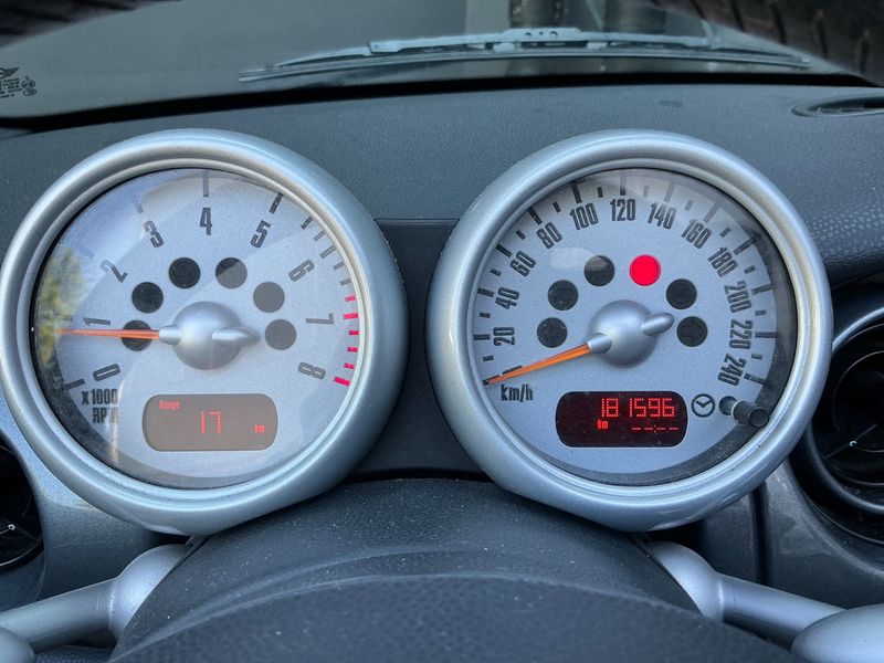 MINI Cabrio Cooper — zdjęcie 4