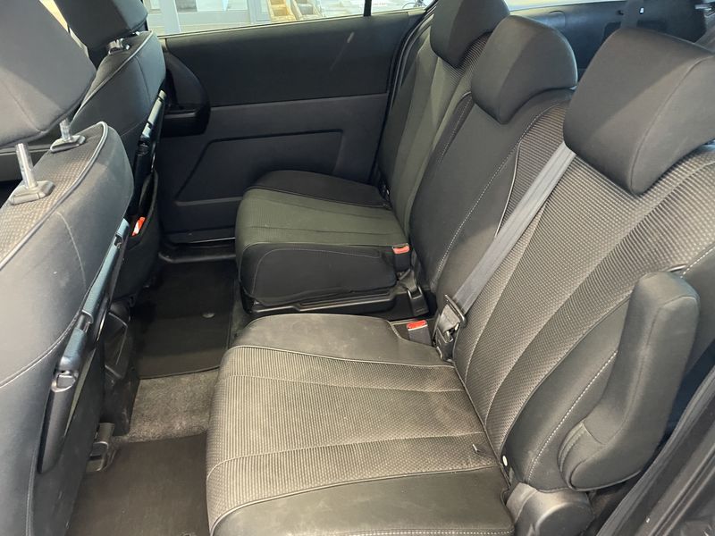 Mazda 5 1.6 CD Diesel Takumi 2015 – снимка 19