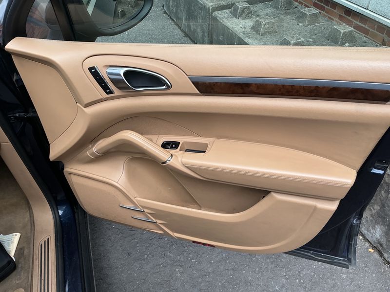 Porsche Cayenne Diesel 2012 – снимка 30