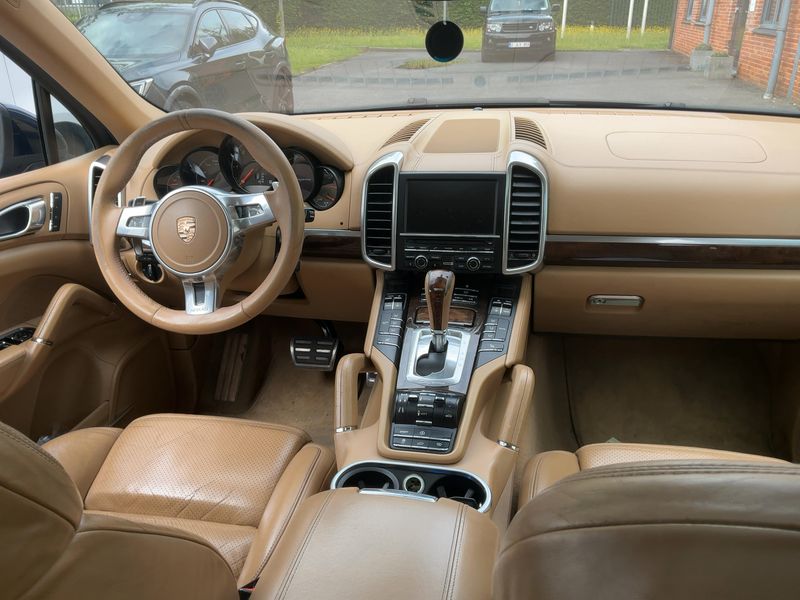 Porsche Cayenne Diesel — zdjęcie 12