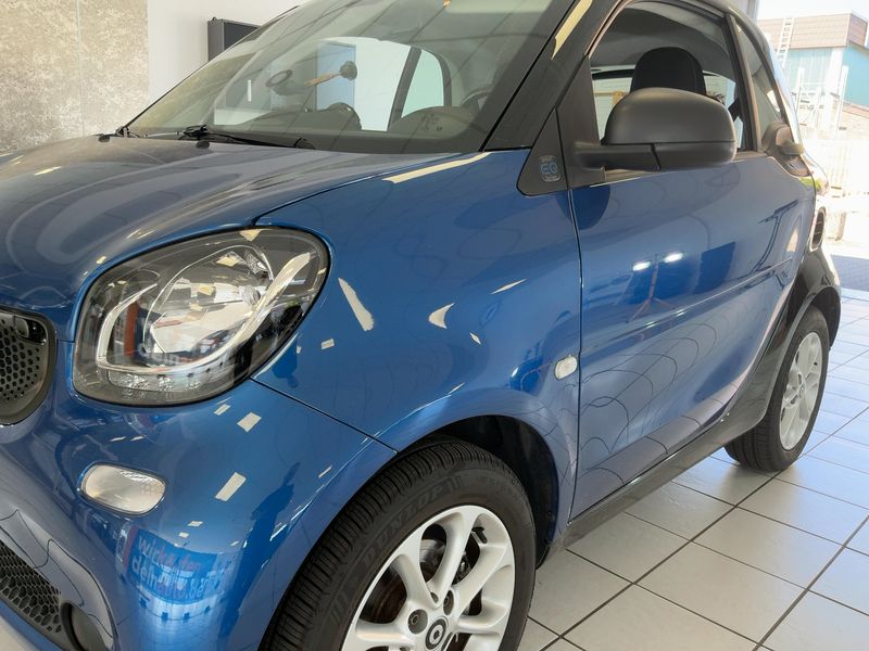Smart fortwo electric drive 60 kW passion — zdjęcie 2